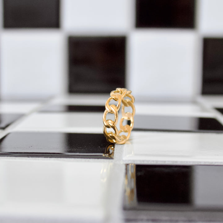 Laundering Link Ring