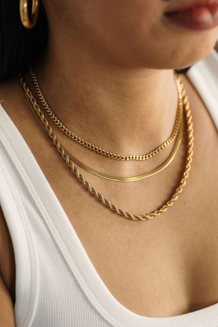 Cutie Curb Chain Necklace