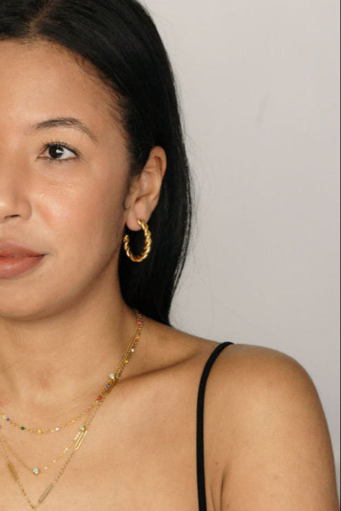 Moolah Twist Hoops